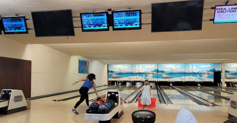 Lakeshore Lanes